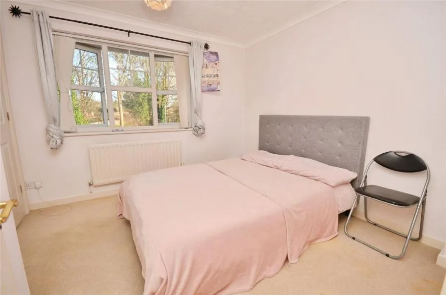 Friarscroft Way, Aylesbury, HP20, photo 8