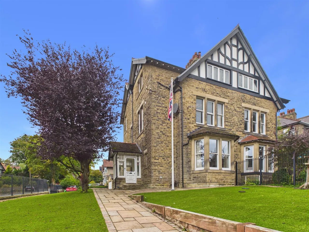 5 bed house for sale, Lightwood Road, Buxton