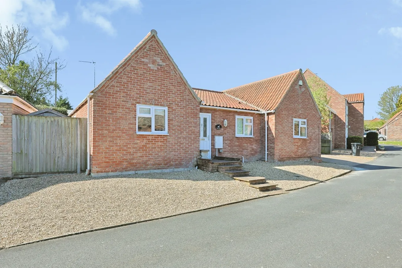 4 bed house for sale — Peddars Rise, Swaffham