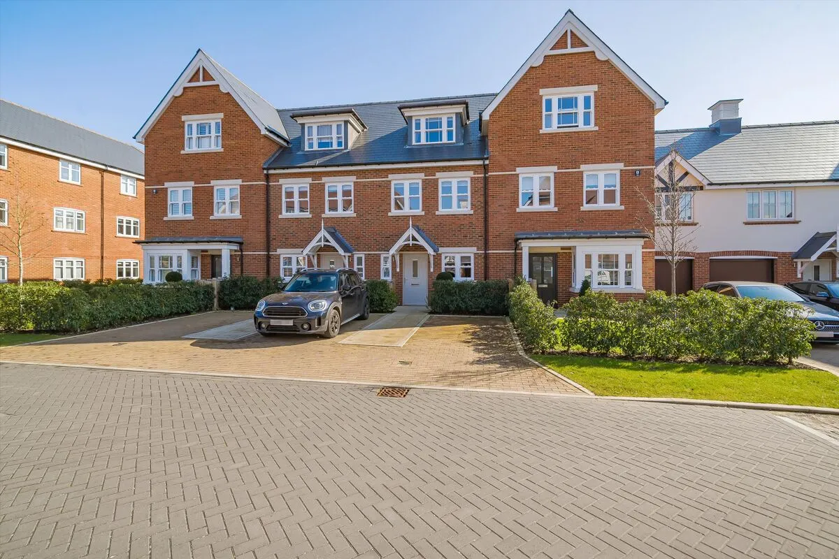 3 bed house to rent, Hawthorne Place, Ascot, SL5