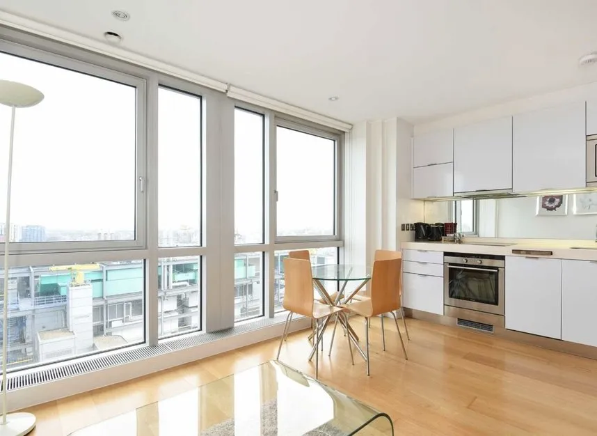 Fairmont Avenue, Canary Wharf, E14, photo 3
