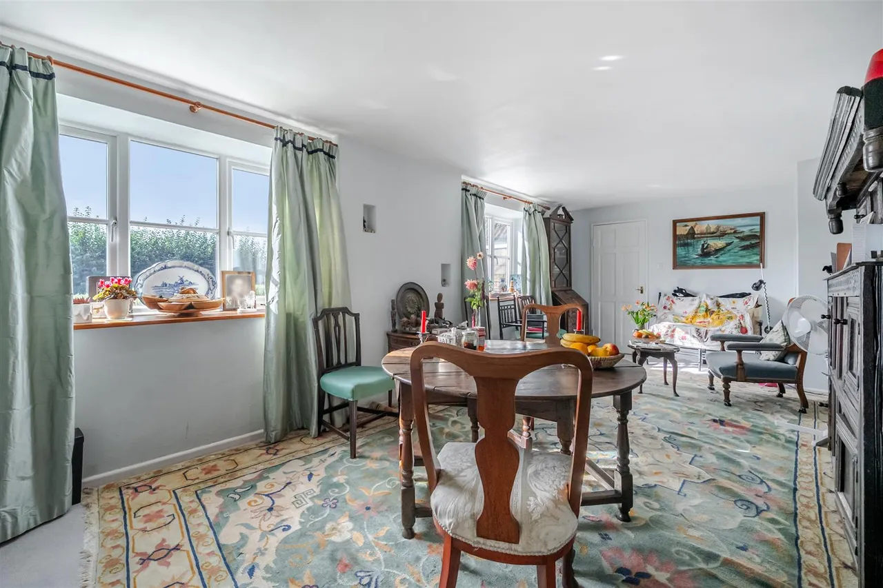 Theobalds Green, Calstone, SN11, photo 8