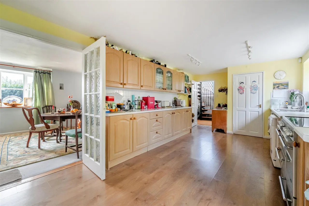 Theobalds Green, Calstone, SN11, photo 7