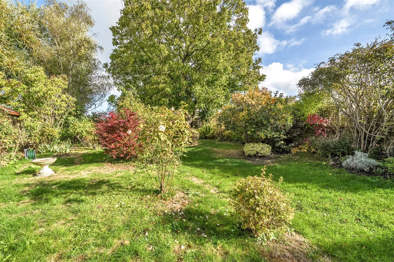 Theobalds Green, Calstone, SN11, photo 12