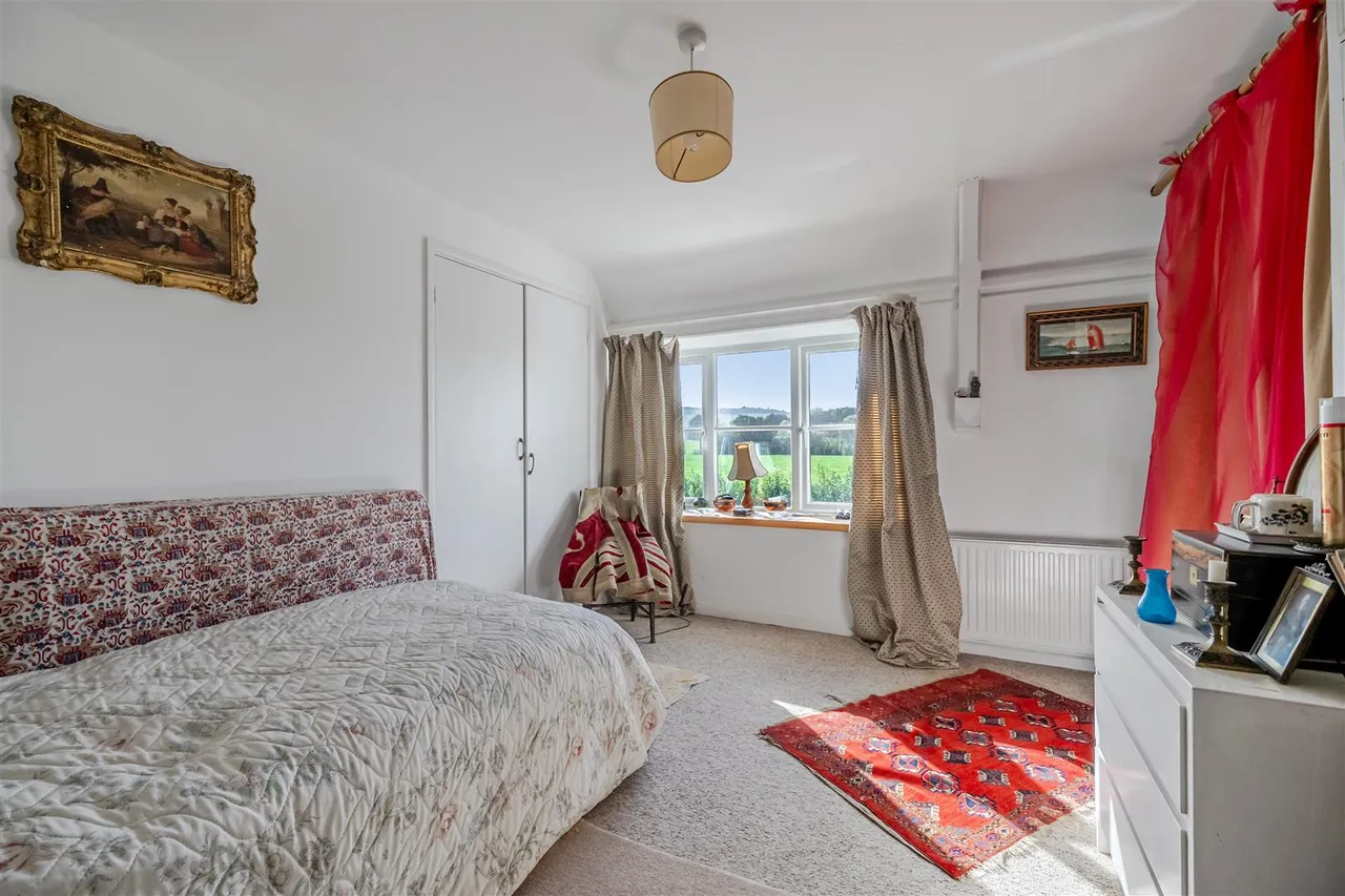 Theobalds Green, Calstone, SN11, photo 17