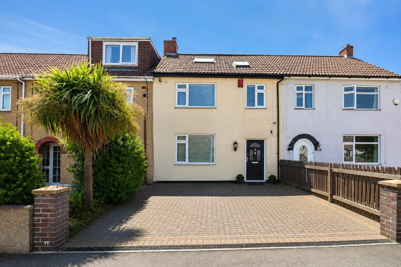 5 bed house for sale — Pettigrove Gardens, Kingswood, Bristol, BS15