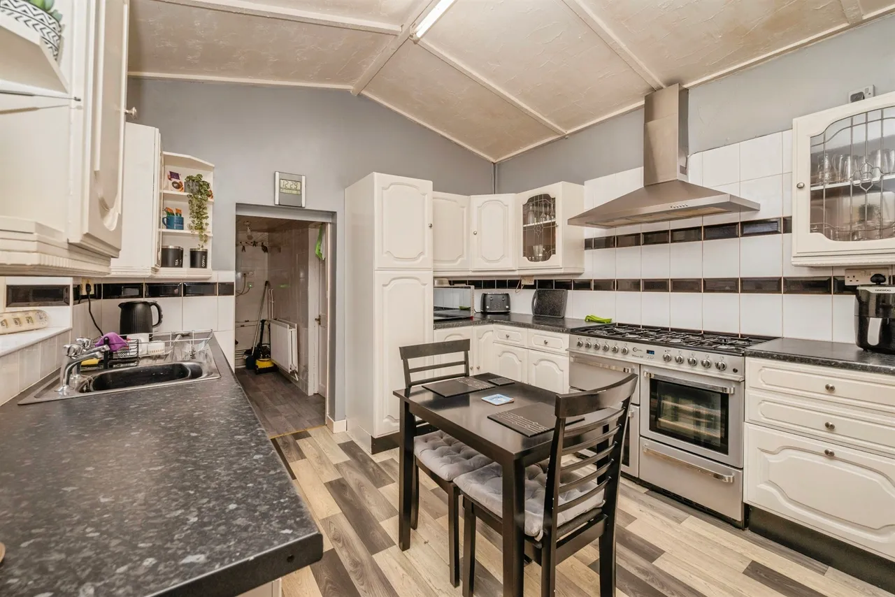 Victoria Road, Great Yarmouth, photo 7