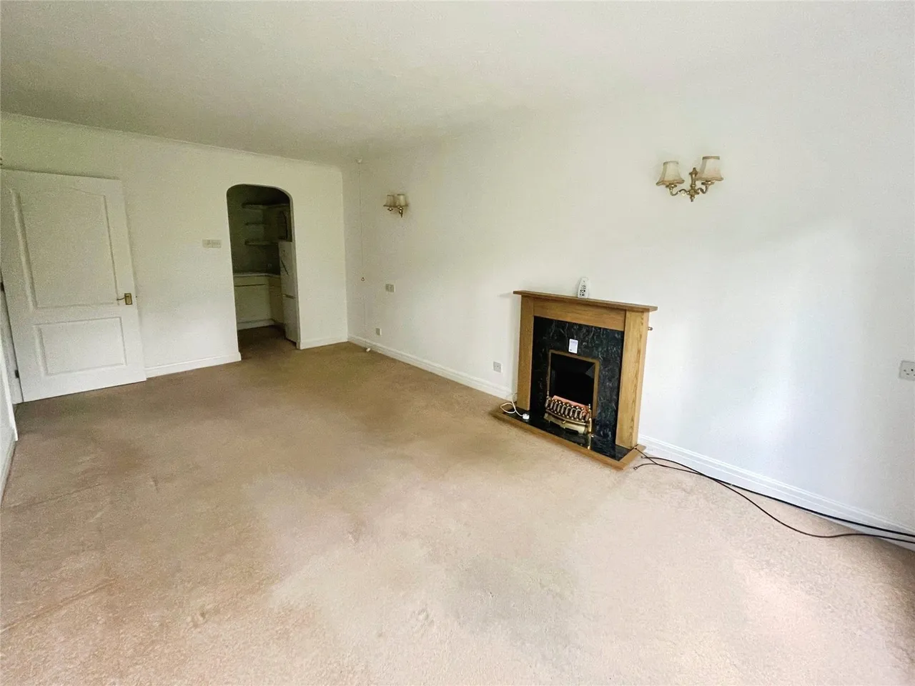 Grove Avenue, Wilmslow, Cheshire, SK9, photo 2