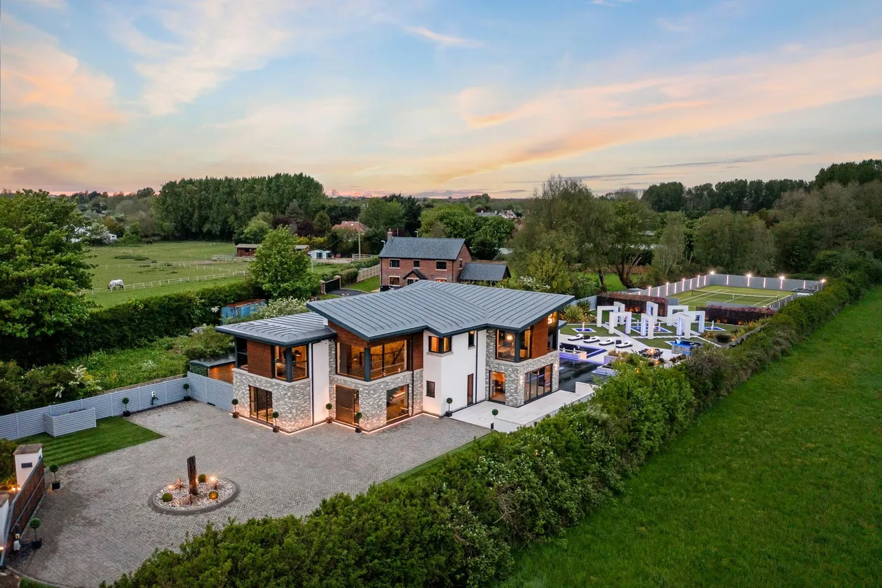 4 bed house for sale, Division Lane, Fylde Coast