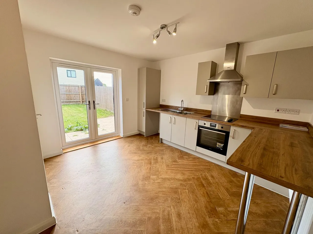 McCartney Close, Huntingdon, PE29, photo 6