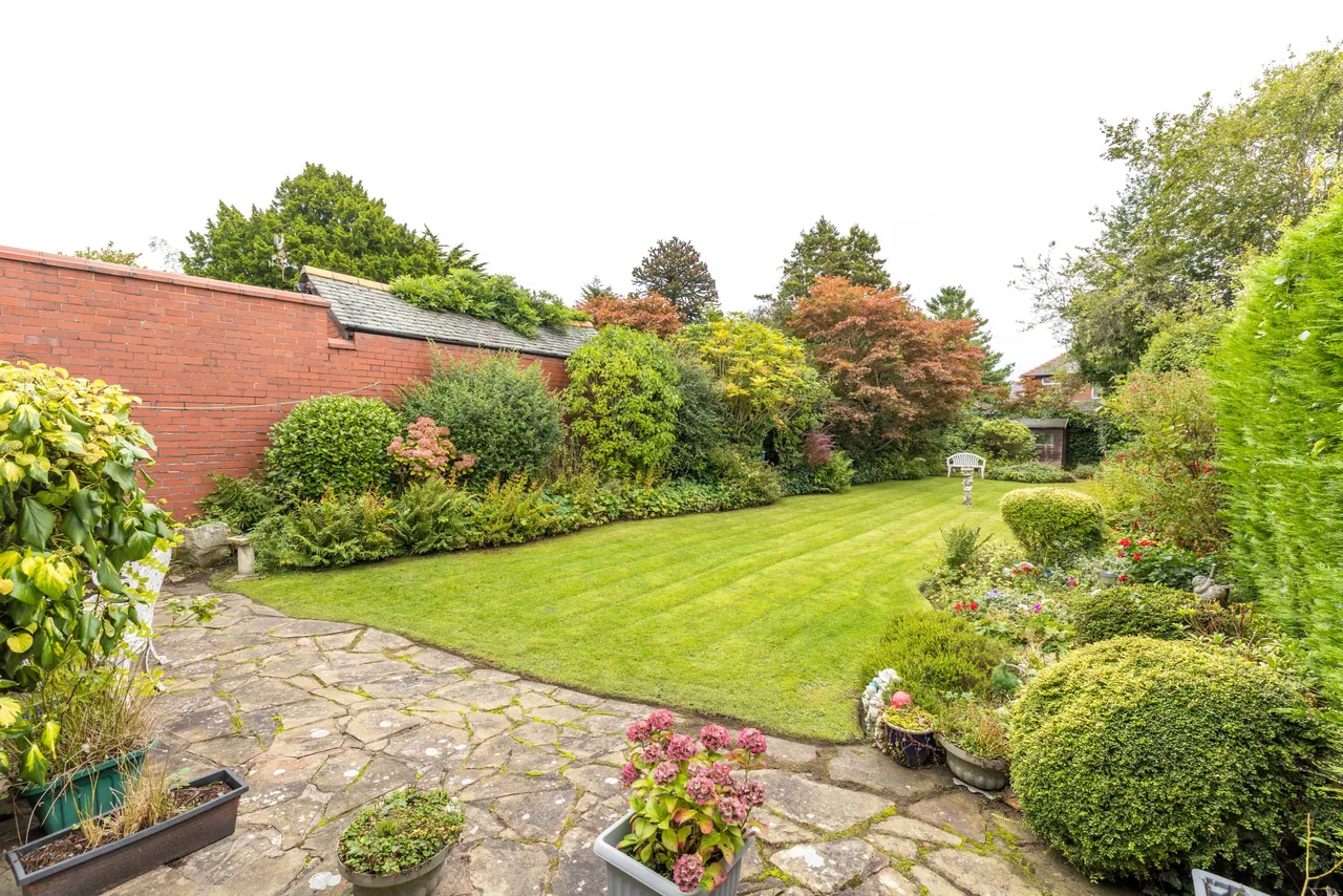 Sittingbourne Road, Whitley, WN1, photo 13