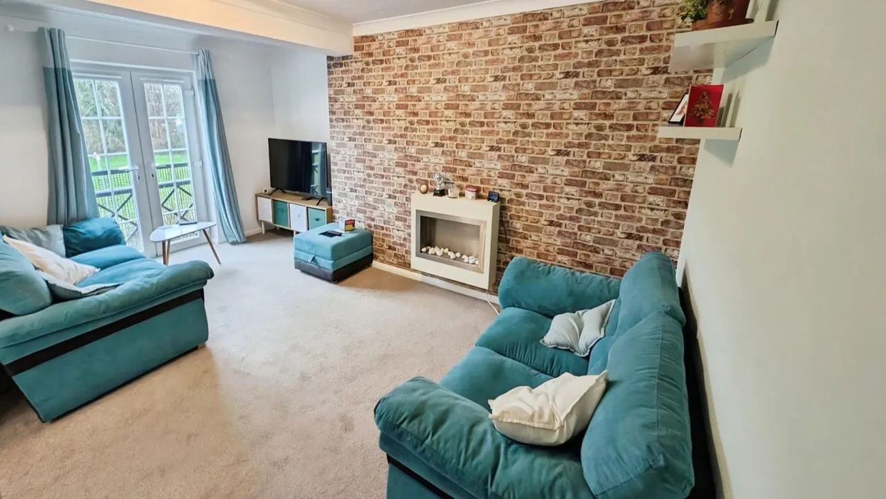Hay Leaze, Yate, BS37, photo 3