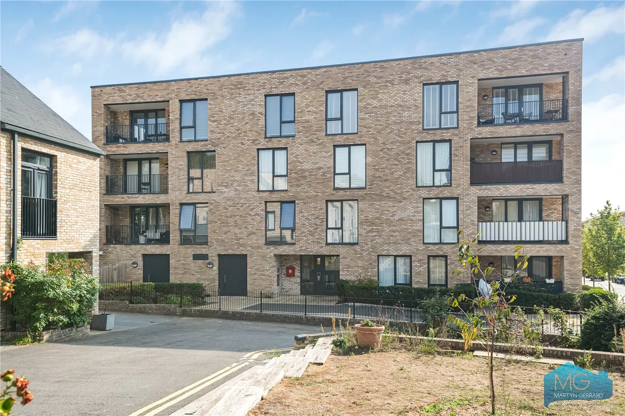 Dollis Valley Drive, Barnet, EN5, photo 13
