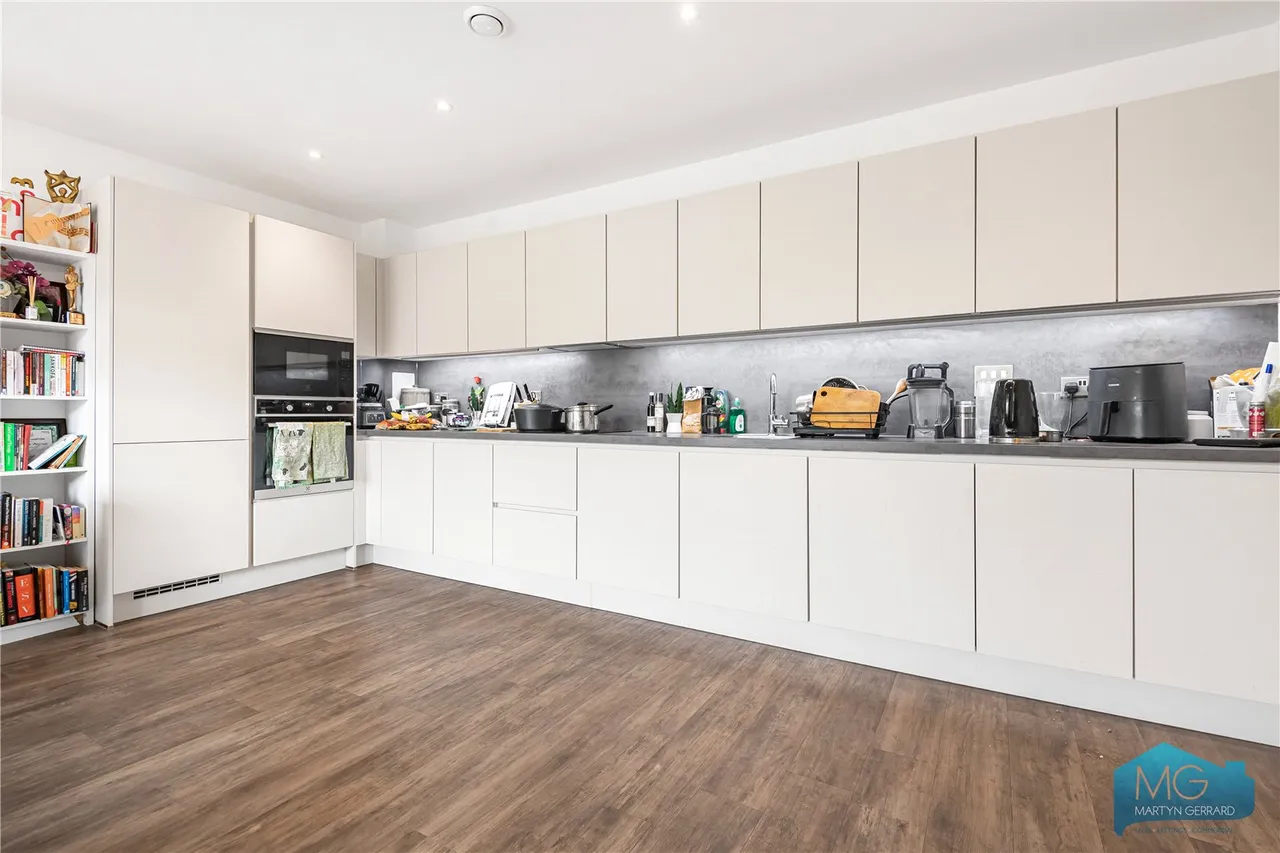 Dollis Valley Drive, Barnet, EN5, photo 11