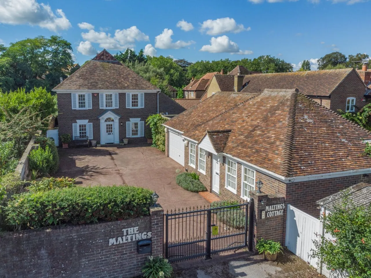 3 bed house for sale — Delf Street, Sandwich, Kent, CT13 9HB
