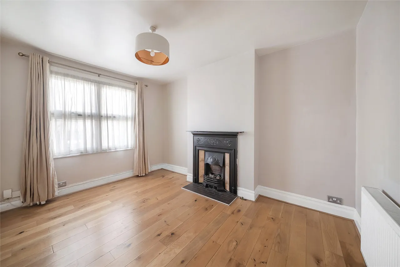 Morden Road, London, SW19, photo 2