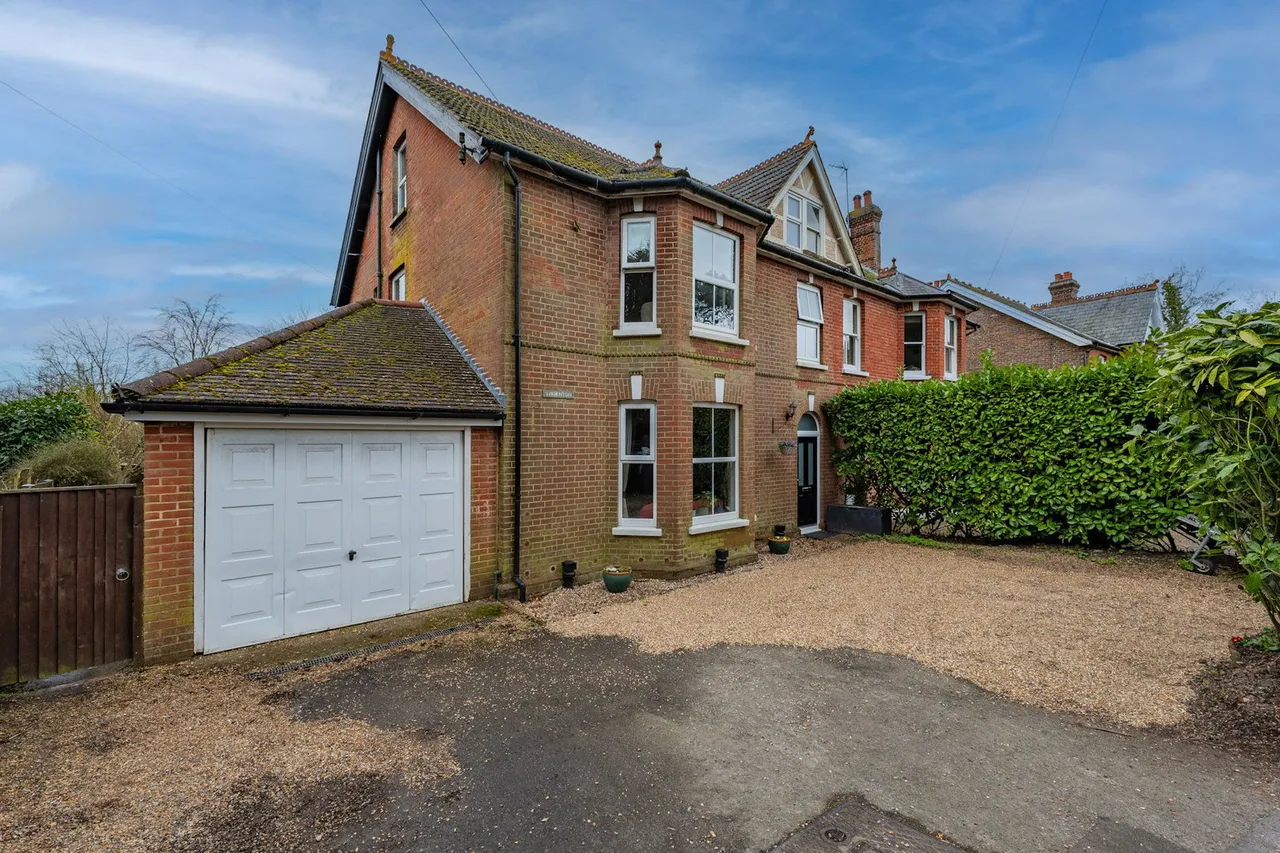 Crowborough Hill, Crowborough, TN6, photo 17