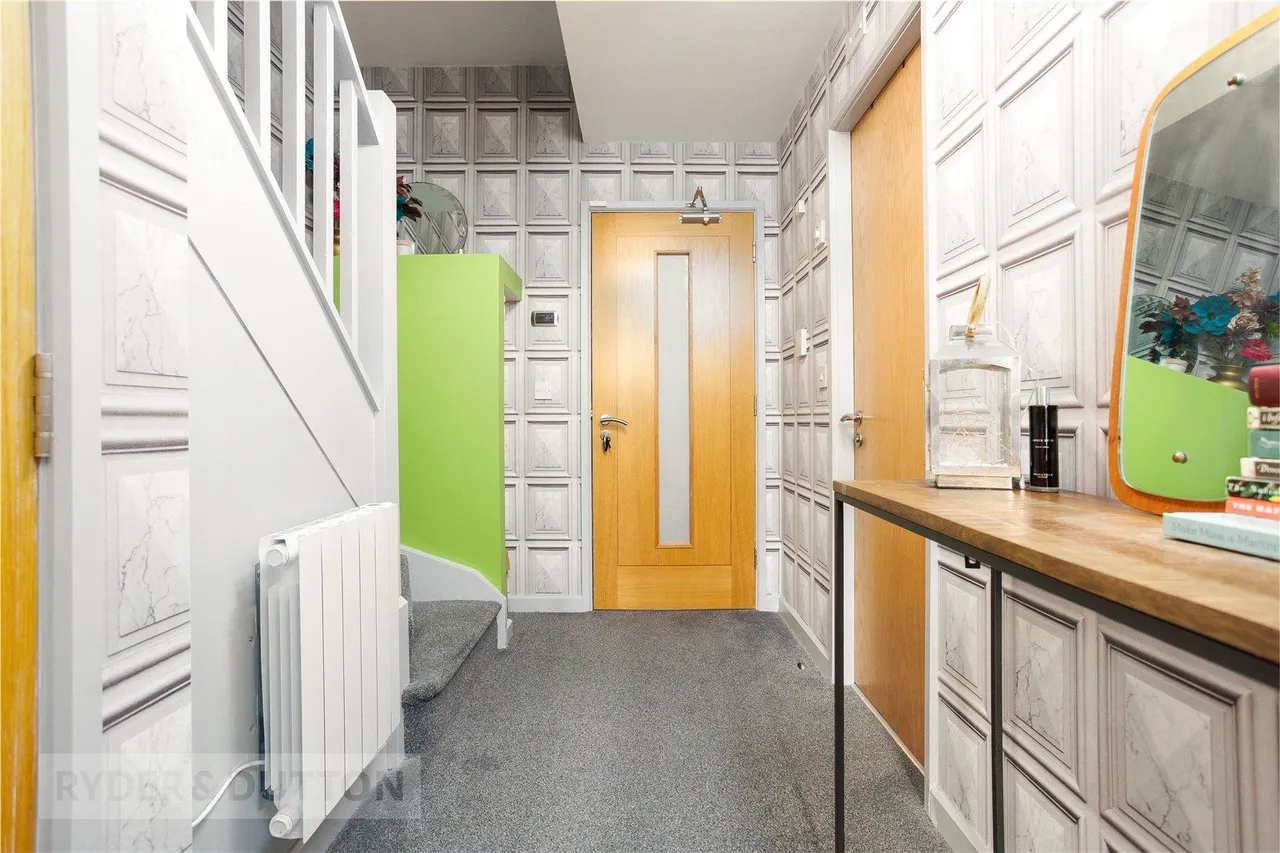Mellor Street, Lees, OL4, photo 11