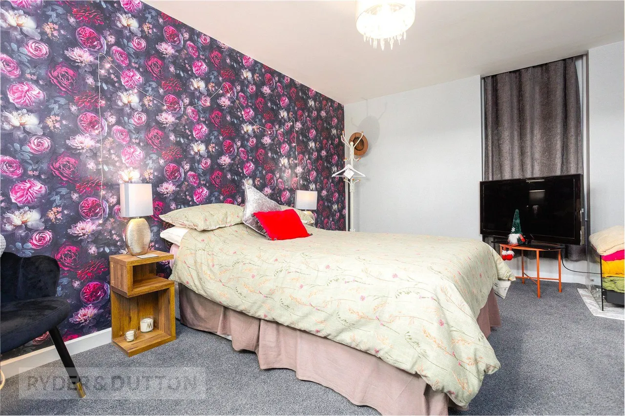 Mellor Street, Lees, OL4, photo 15