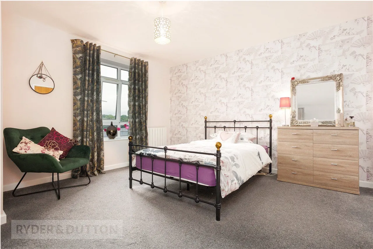 Mellor Street, Lees, OL4, photo 12