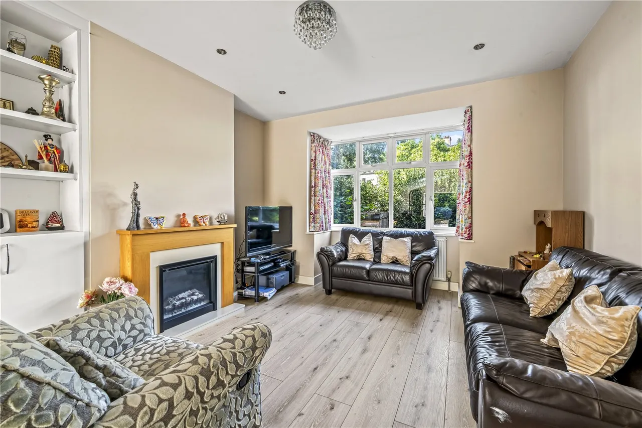 Holly Bush Lane, Hampton, TW12 2QY, photo 6