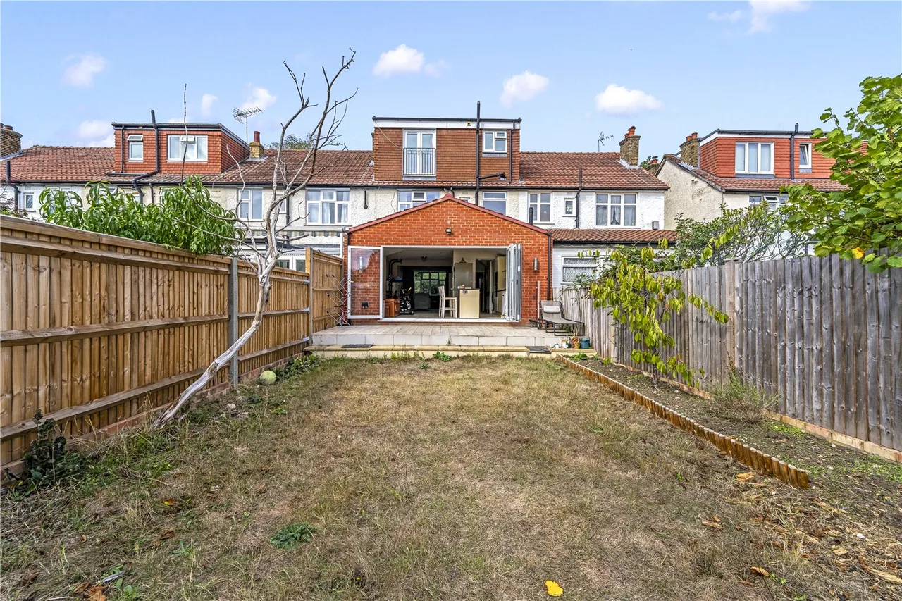 Holly Bush Lane, Hampton, TW12 2QY, photo 11