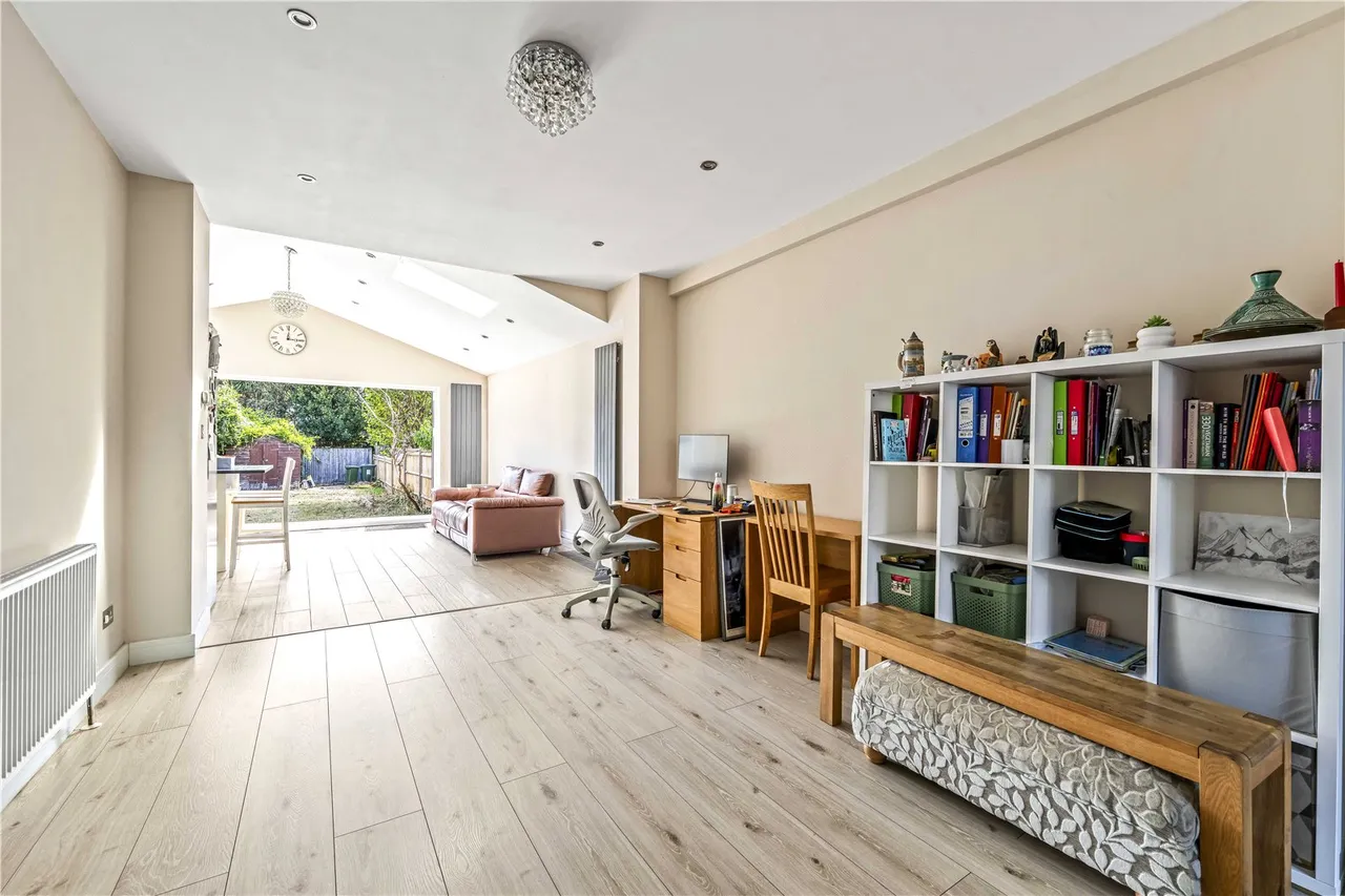 Holly Bush Lane, Hampton, TW12 2QY, photo 5