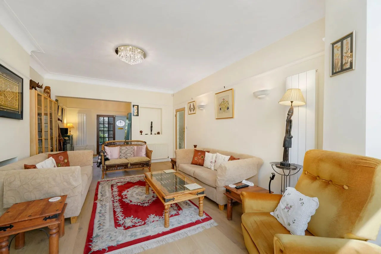 Rodborough Road, Golders Green NW11 8SA, photo 8