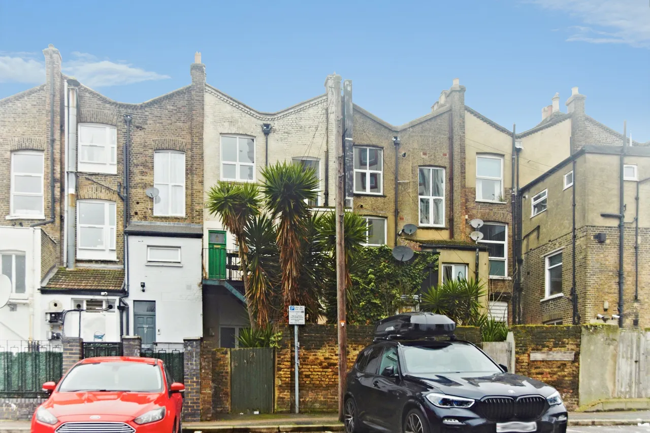 High Street, London, SE25, photo 18
