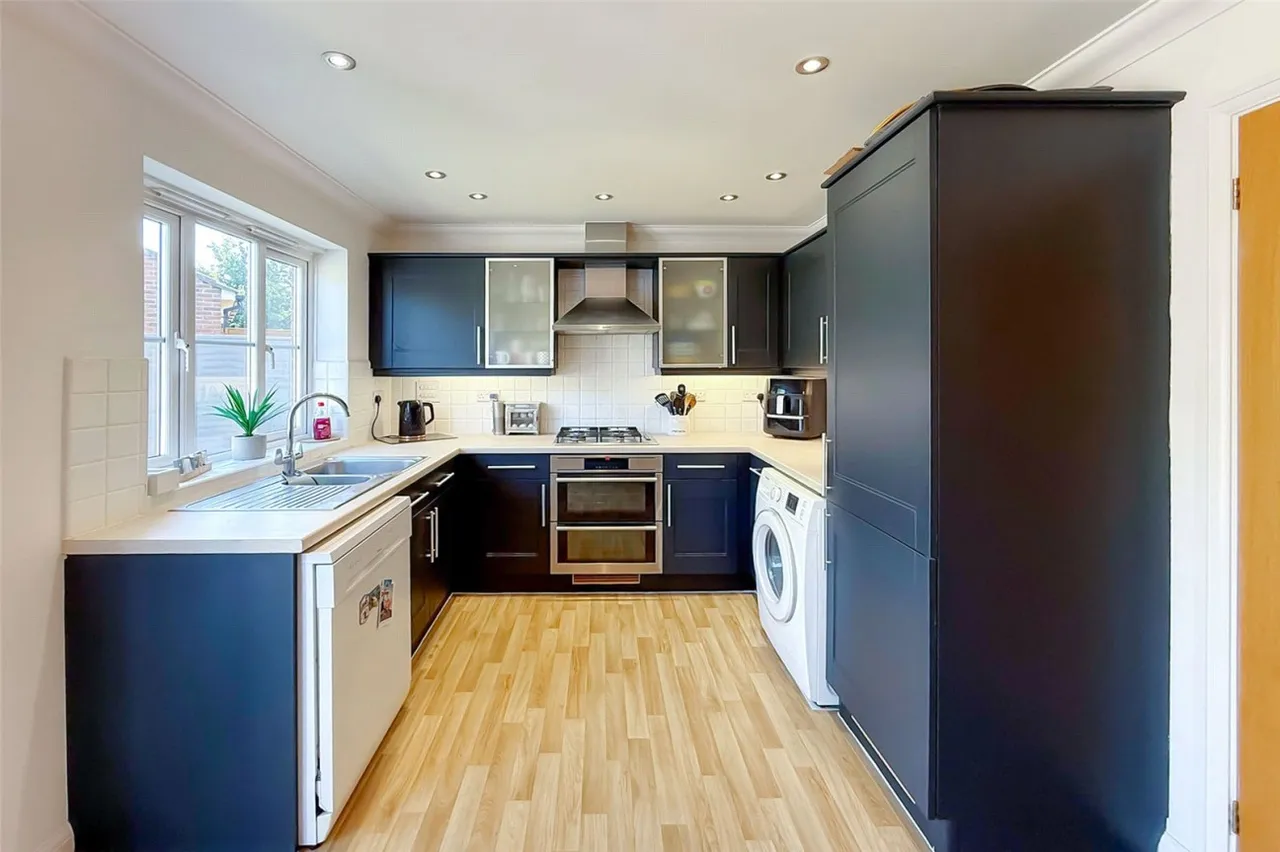 Littlehampton, BN17, photo 19