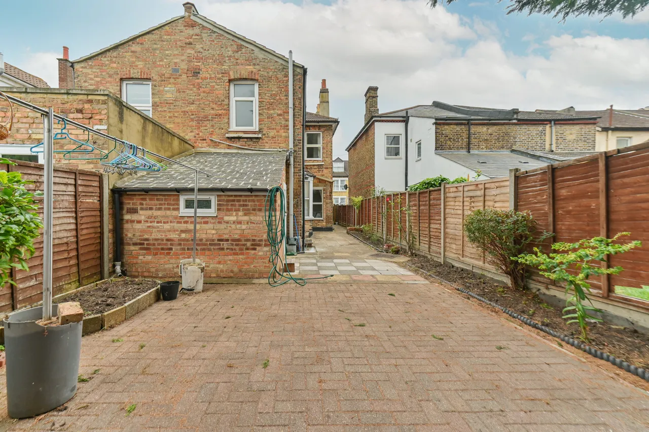 London, SE25, photo 8