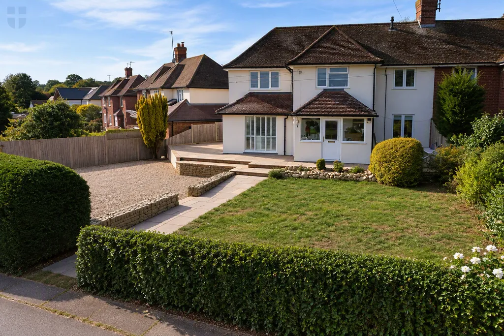 3 bed house for sale, Upton Road, Upton, HP17