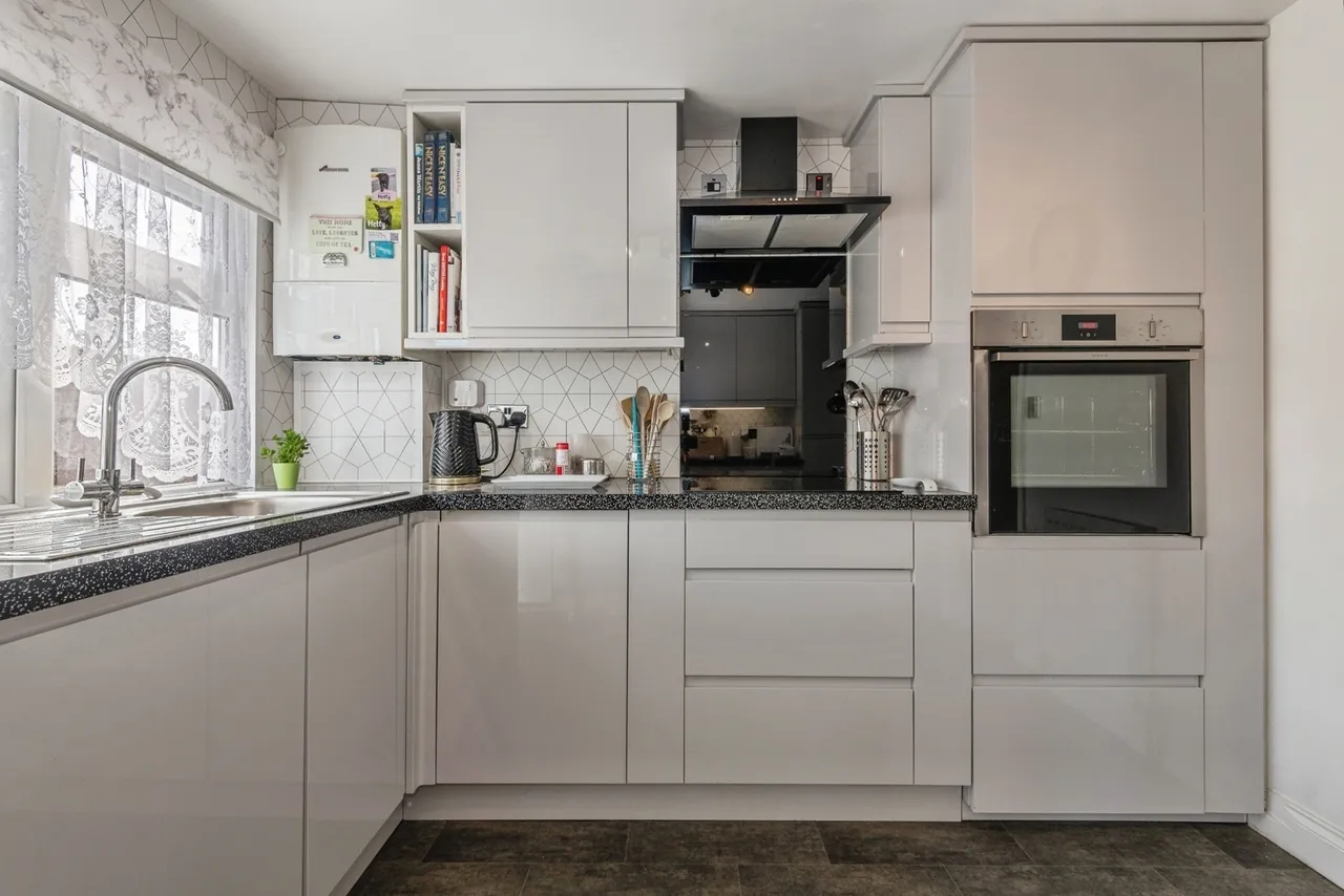 Poplar Walk, Oaktree Park, BS24, photo 5