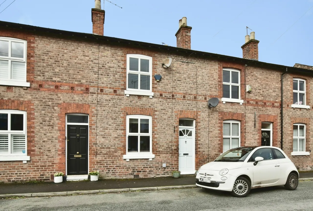 2 bed house for sale — Eaton Road, Bowdon, Altrincham, WA14