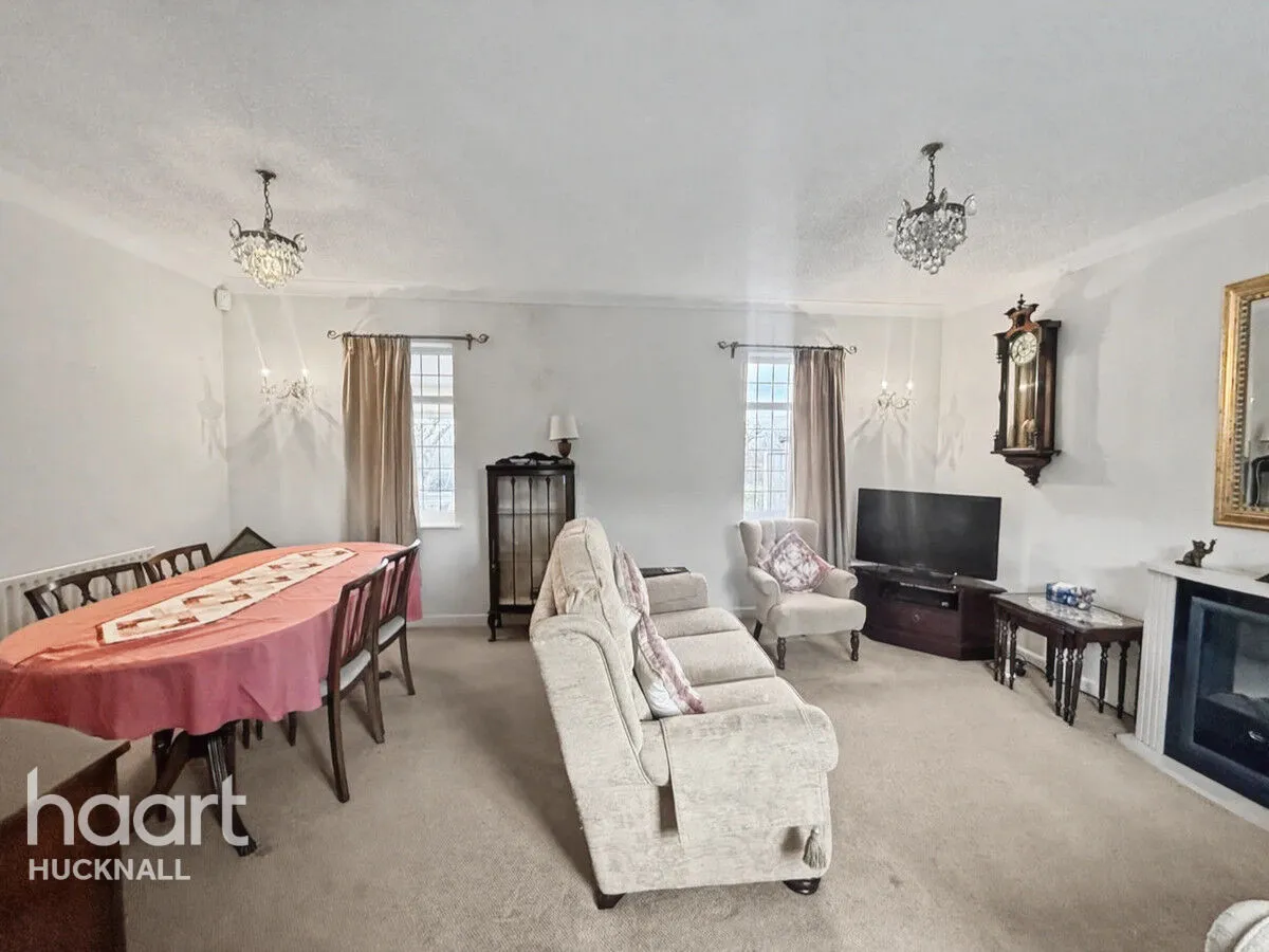 Whyburn Lane, Nottingham, NG15, photo 5