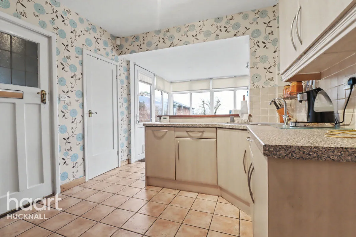 Whyburn Lane, Nottingham, NG15, photo 6