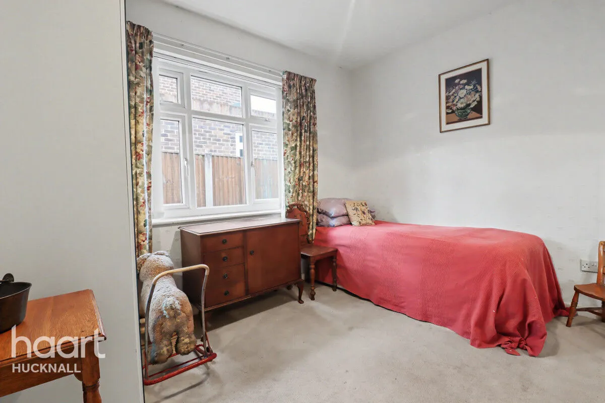 Whyburn Lane, Nottingham, NG15, photo 11