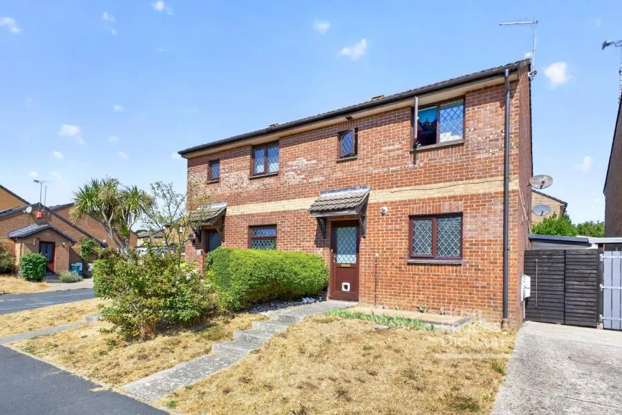 Mary Rose Avenue, Wootton Bridge, PO33, photo 13