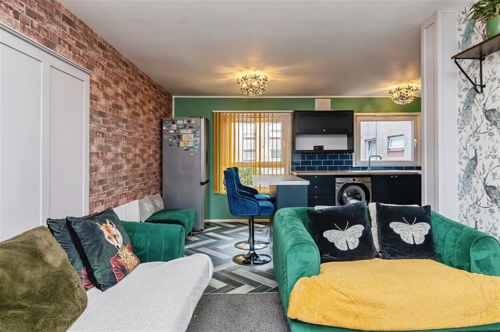 Cairns Close, Nottingham, NG5, photo 9