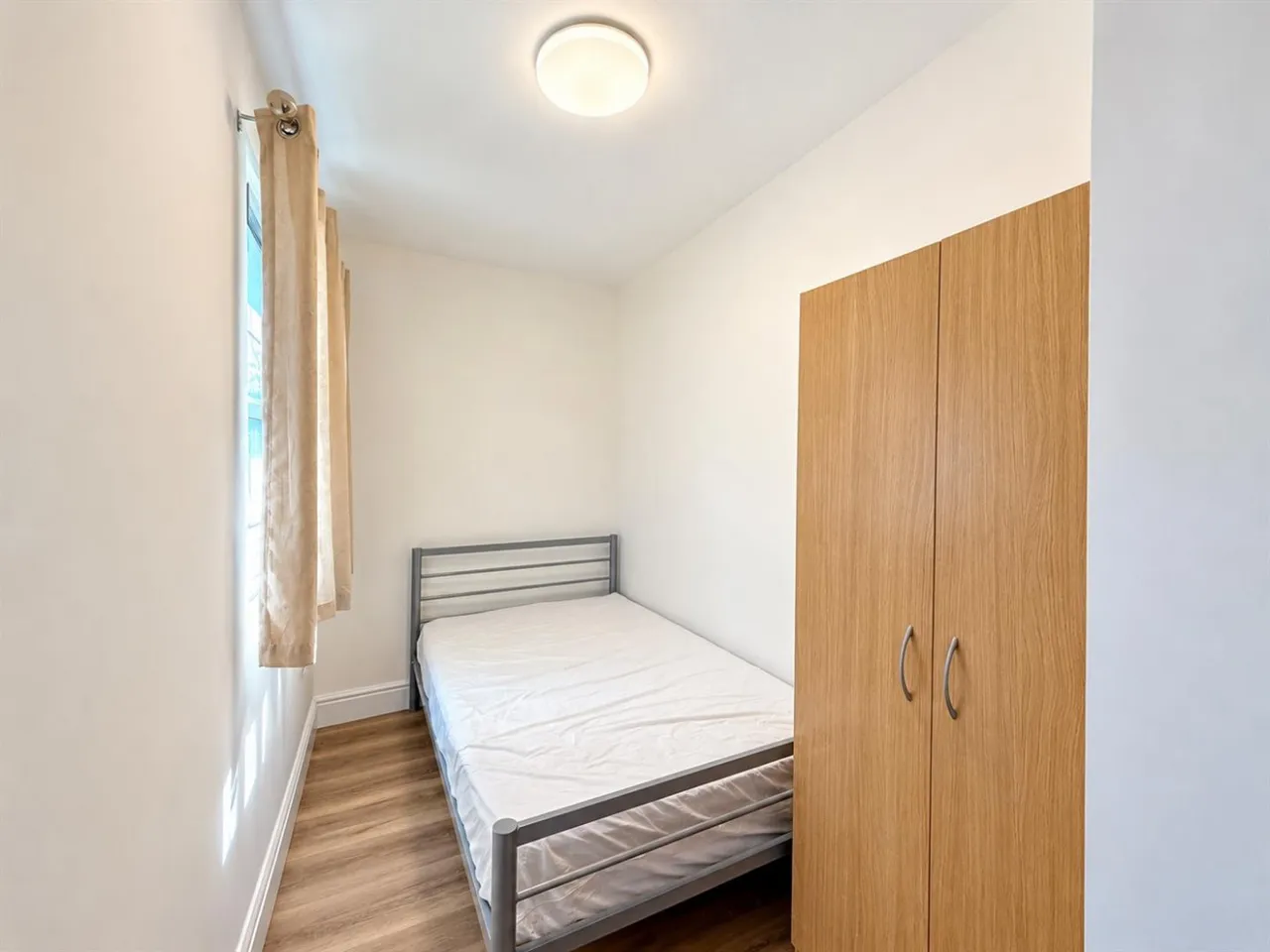 End Terrace, Southall, UB1, photo 8