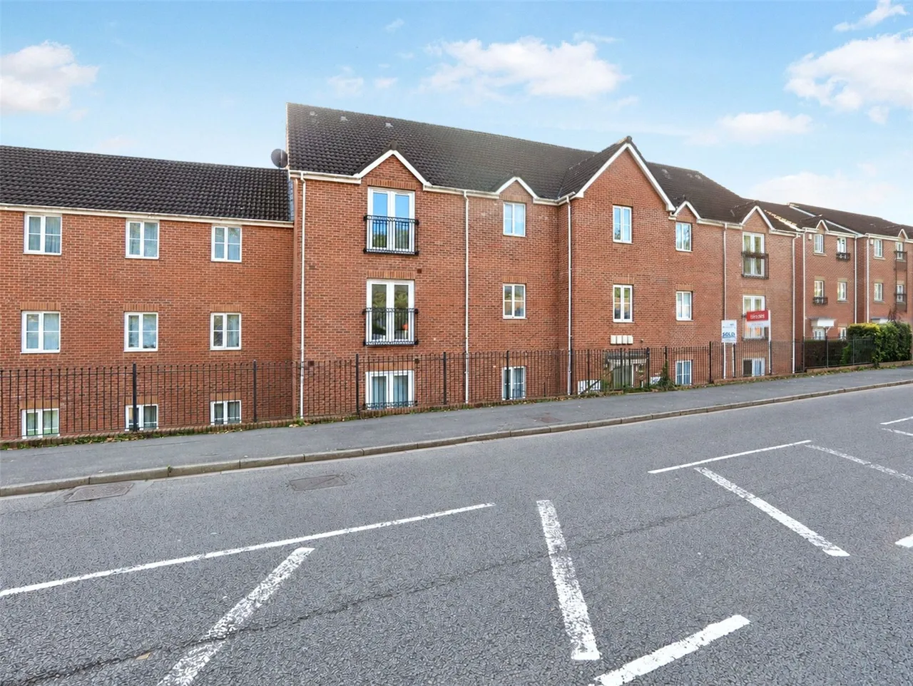 2 bed flat for sale, Chepstow Road, Newport, NP19