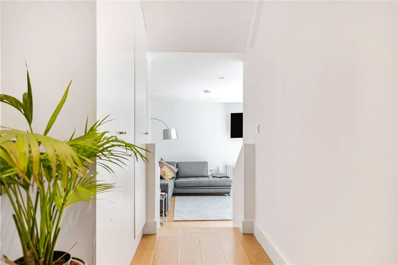 Northfield Road, London, W13 9SY, photo 2