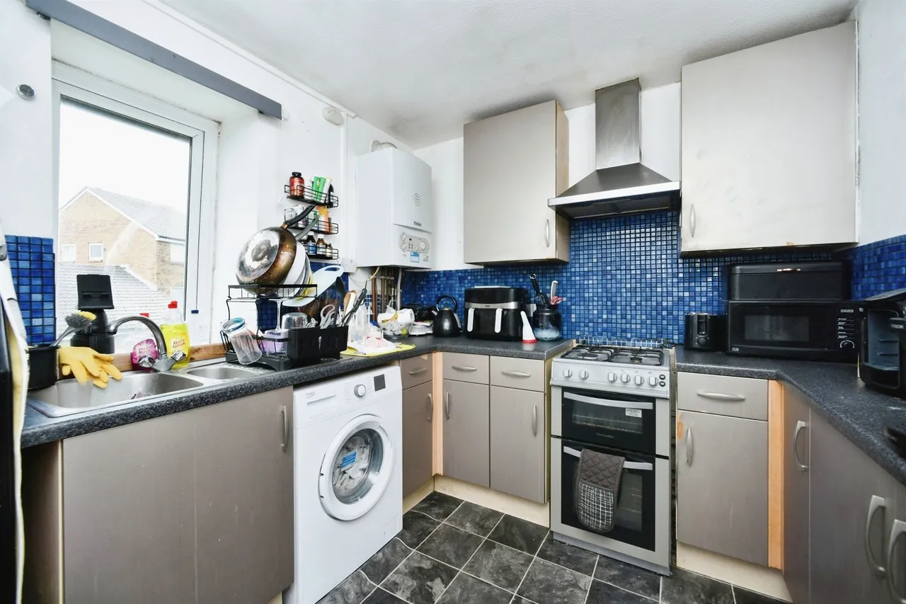 Balcombe Road, Peacehaven, photo 3