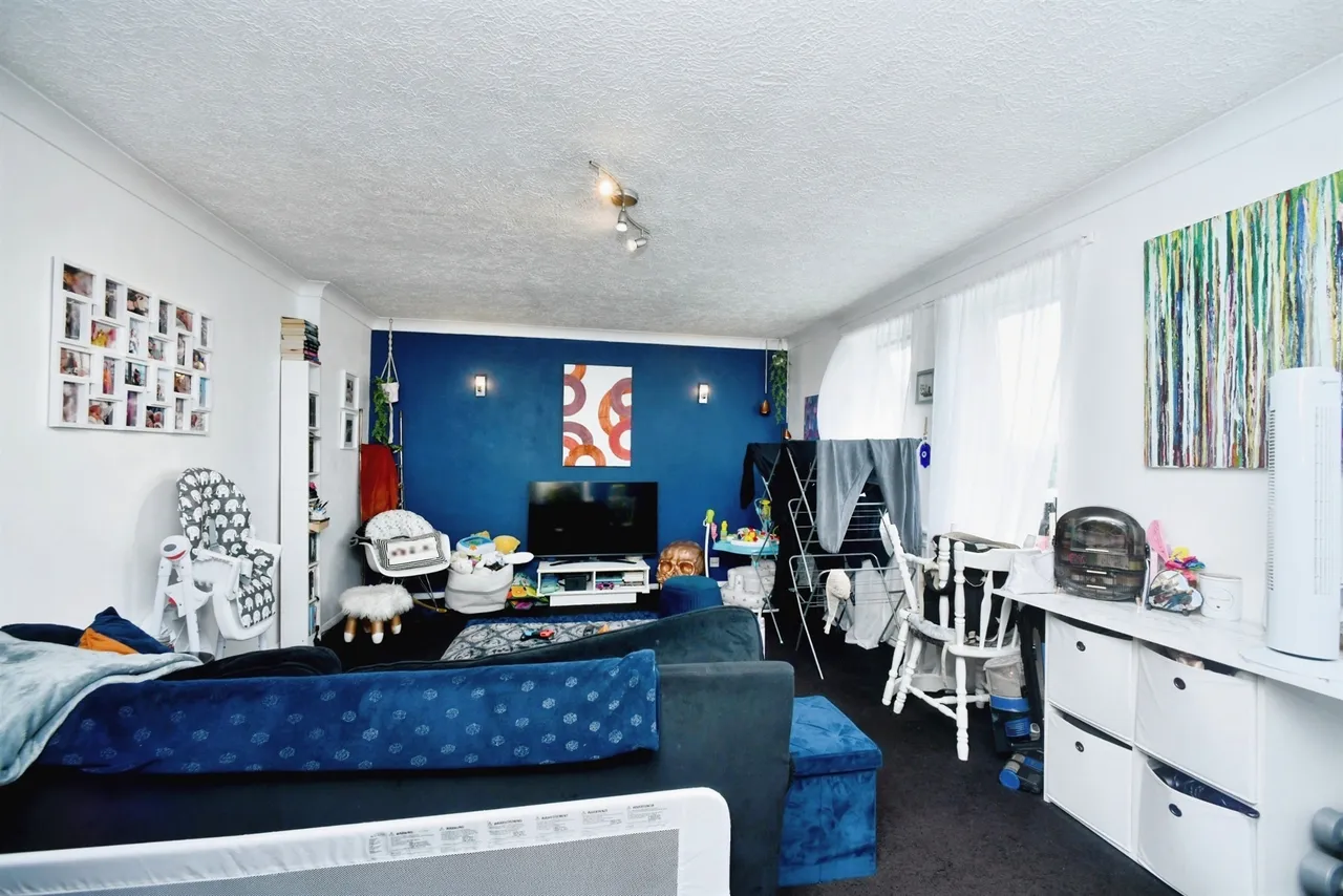 Balcombe Road, Peacehaven, photo 4