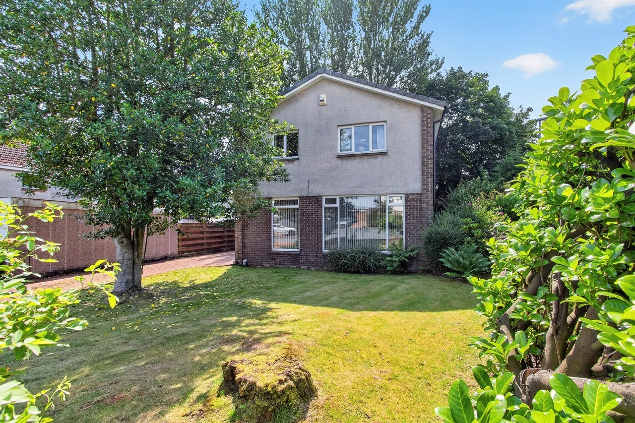 4 bed house for sale — Beauly Place, Bishopbriggs, Glasgow