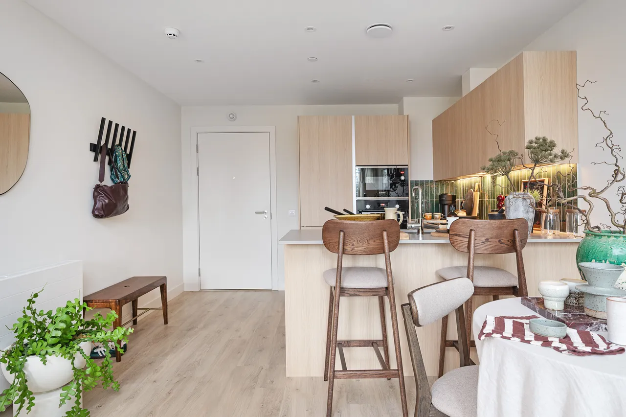 2 bed flat to rent — 101 Peek Court, Pearl Yard, London