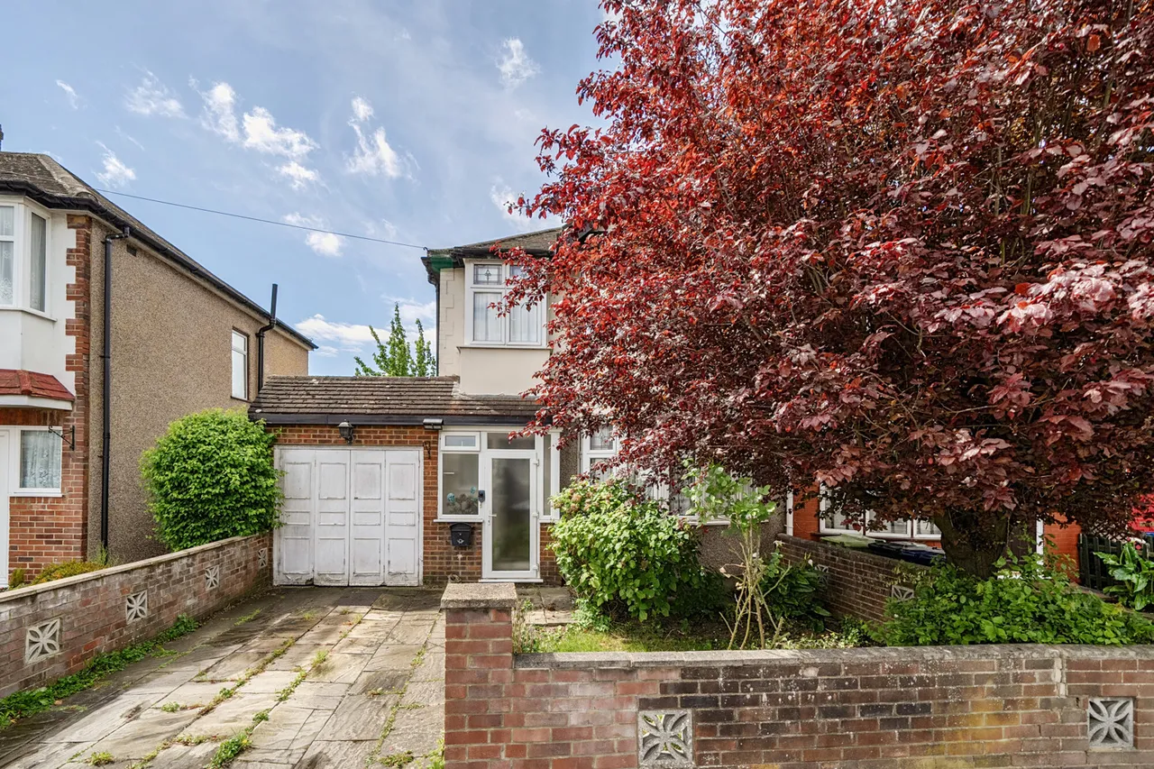 Carr Road, Northolt, UB5, photo 9