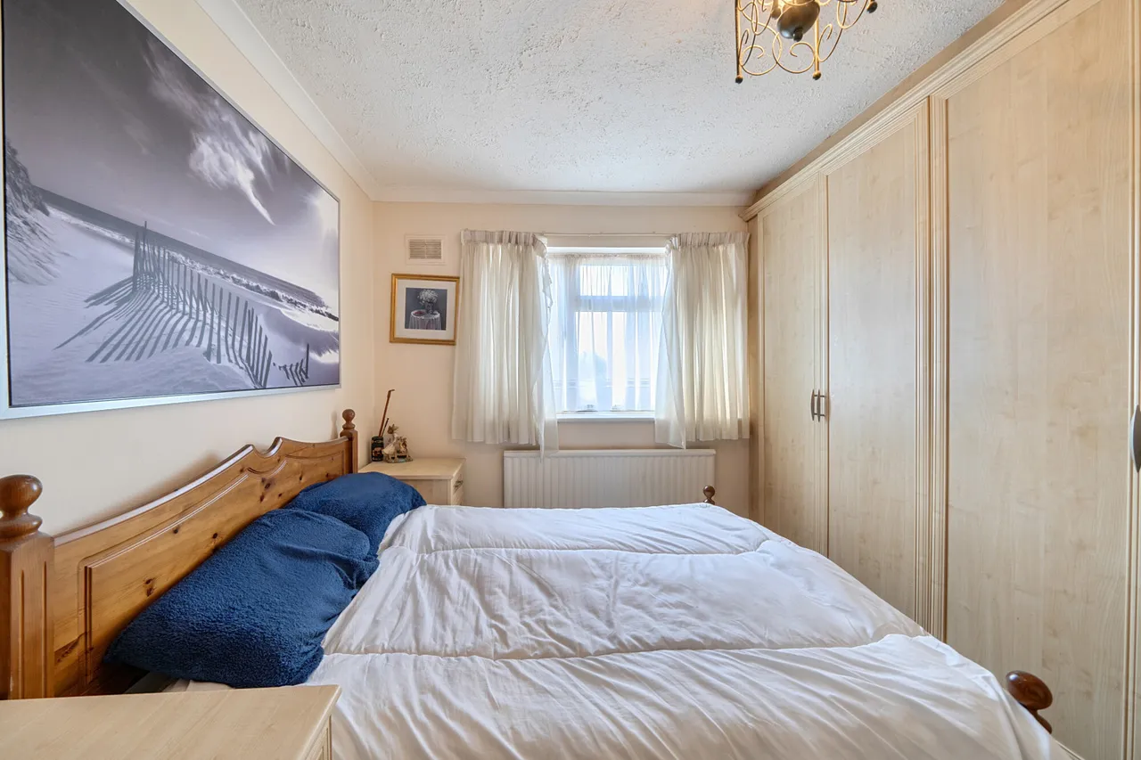 Carr Road, Northolt, UB5, photo 10