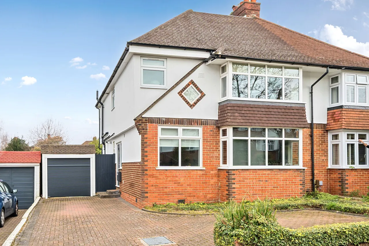 4 bed house for sale — Chatham Avenue, Hayes, Kent, BR2