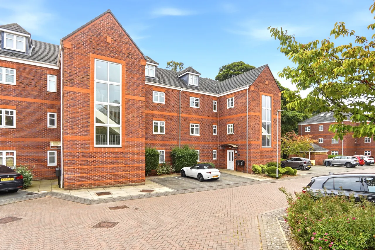 Brackenhurst Drive, Moortown, LS17, photo 17